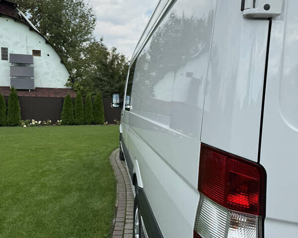 Белый Мерседес Sprinter, объемом двигателя 0 л и пробегом 566 тыс. км за 28500 $, фото 8 на Automoto.ua