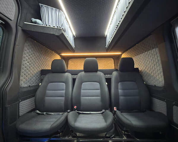 Белый Мерседес Sprinter, объемом двигателя 2.2 л и пробегом 519 тыс. км за 17900 $, фото 14 на Automoto.ua