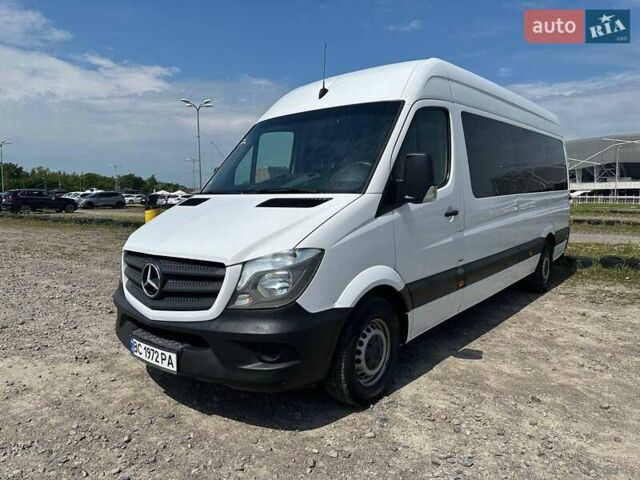 Белый Мерседес Sprinter, объемом двигателя 2.1 л и пробегом 339 тыс. км за 24300 $, фото 2 на Automoto.ua