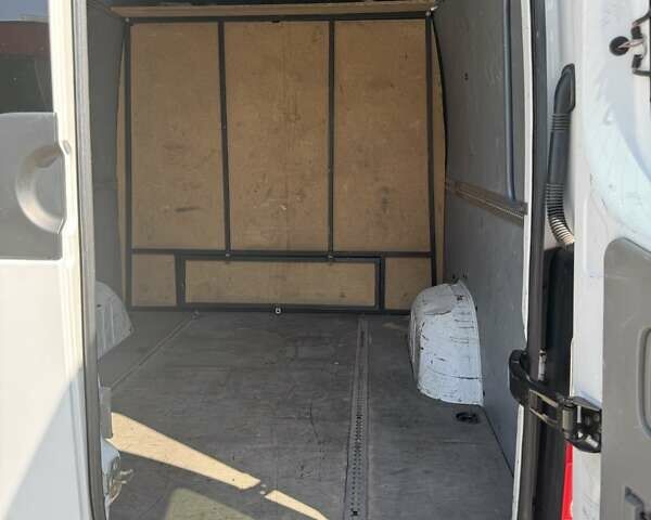 Білий Мерседес Sprinter, об'ємом двигуна 2.1 л та пробігом 570 тис. км за 24999 $, фото 9 на Automoto.ua