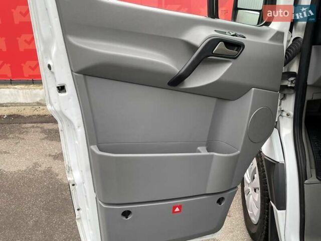 Белый Мерседес Sprinter, объемом двигателя 2.2 л и пробегом 737 тыс. км за 25000 $, фото 29 на Automoto.ua