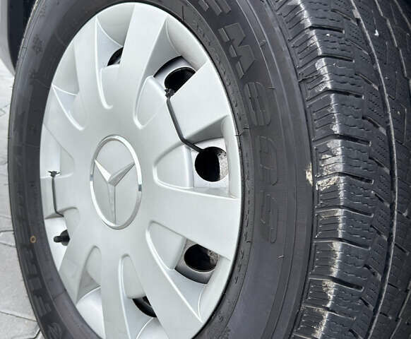 Белый Мерседес Sprinter, объемом двигателя 2.2 л и пробегом 519 тыс. км за 17900 $, фото 43 на Automoto.ua