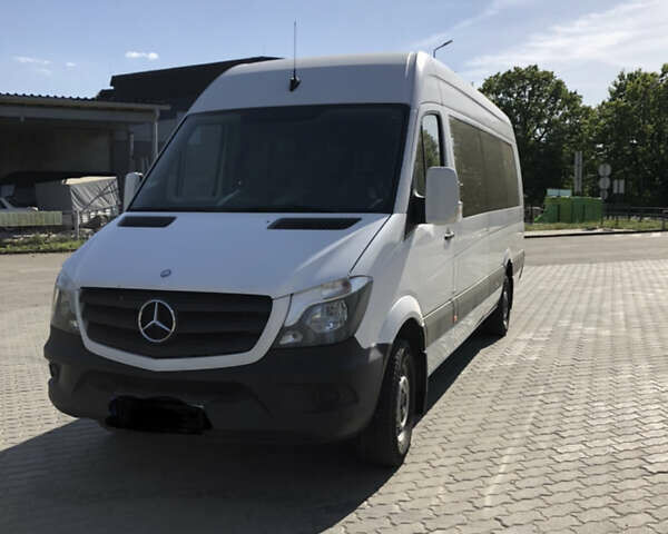 Белый Мерседес Sprinter, объемом двигателя 0 л и пробегом 349 тыс. км за 31300 $, фото 1 на Automoto.ua