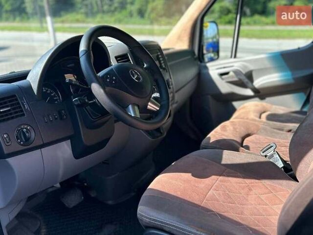 Білий Мерседес Sprinter, об'ємом двигуна 2.99 л та пробігом 897 тис. км за 25000 $, фото 7 на Automoto.ua