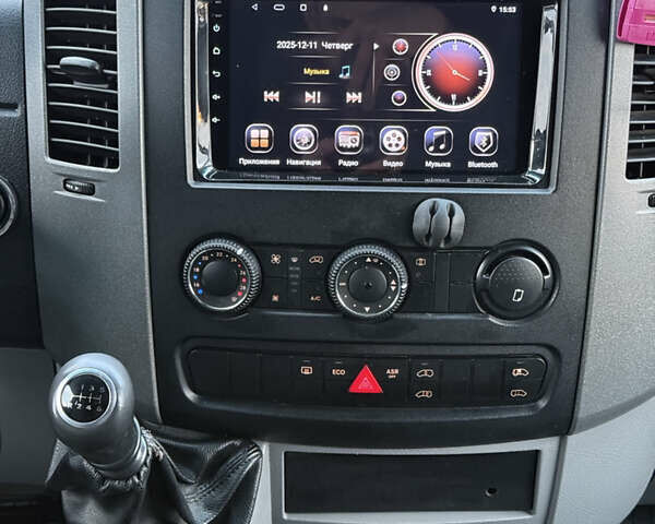 Белый Мерседес Sprinter, объемом двигателя 2.2 л и пробегом 519 тыс. км за 17900 $, фото 25 на Automoto.ua