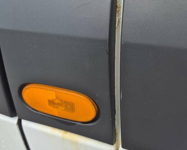 Белый Мерседес Sprinter, объемом двигателя 2.99 л и пробегом 669 тыс. км за 30500 $, фото 10 на Automoto.ua