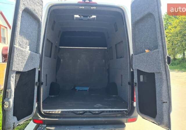 Белый Мерседес Sprinter, объемом двигателя 2.2 л и пробегом 345 тыс. км за 32999 $, фото 19 на Automoto.ua