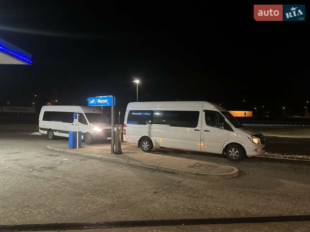 Белый Мерседес Sprinter, объемом двигателя 2.14 л и пробегом 550 тыс. км за 38800 $, фото 6 на Automoto.ua