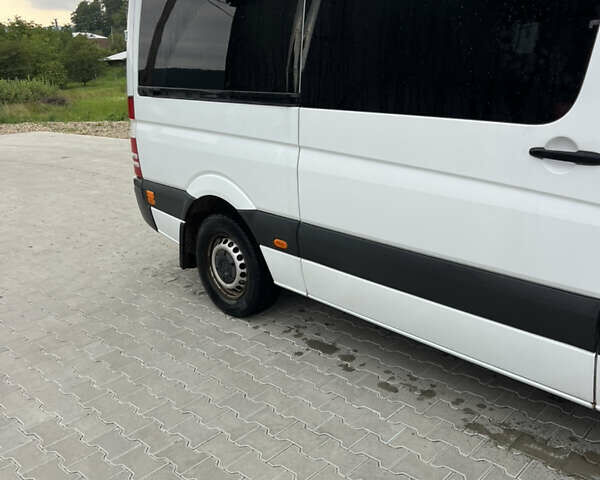 Белый Мерседес Sprinter, объемом двигателя 0 л и пробегом 390 тыс. км за 21000 $, фото 11 на Automoto.ua
