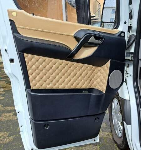 Белый Мерседес Sprinter, объемом двигателя 2.14 л и пробегом 193 тыс. км за 18500 $, фото 8 на Automoto.ua