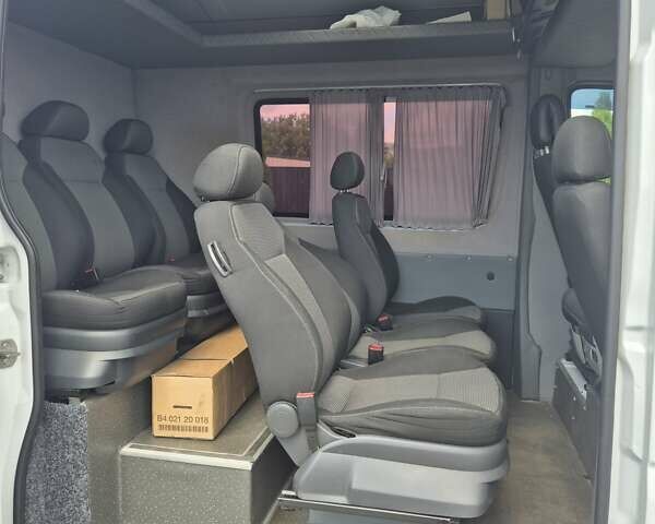 Белый Мерседес Sprinter, объемом двигателя 2.99 л и пробегом 669 тыс. км за 30500 $, фото 3 на Automoto.ua