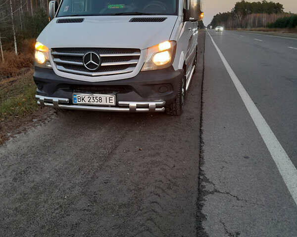 Білий Мерседес Sprinter, об'ємом двигуна 2.1 л та пробігом 510 тис. км за 24500 $, фото 2 на Automoto.ua