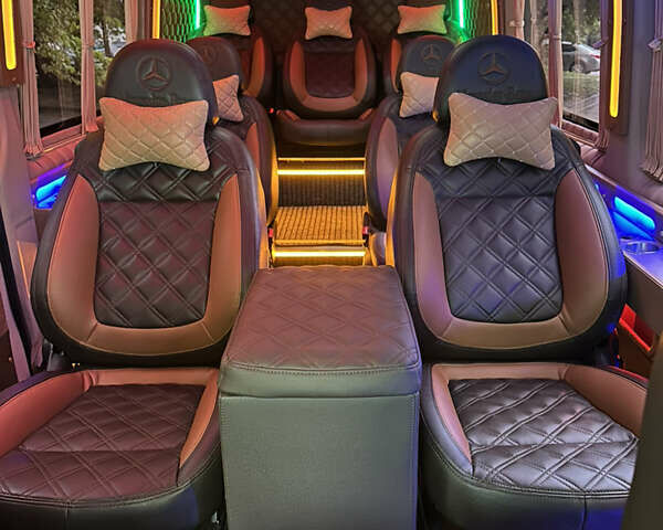 Білий Мерседес Sprinter, об'ємом двигуна 2.99 л та пробігом 332 тис. км за 33999 $, фото 64 на Automoto.ua