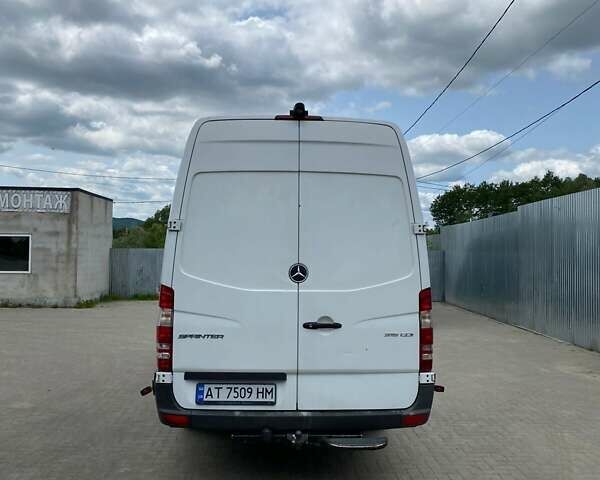 Белый Мерседес Sprinter, объемом двигателя 2.14 л и пробегом 660 тыс. км за 25900 $, фото 13 на Automoto.ua