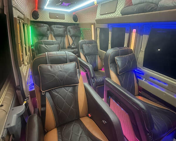 Білий Мерседес Sprinter, об'ємом двигуна 2.99 л та пробігом 380 тис. км за 44400 $, фото 18 на Automoto.ua