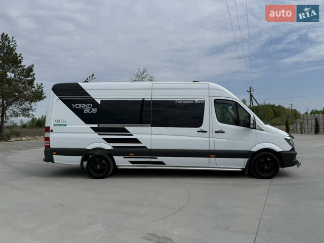 Белый Мерседес Sprinter, объемом двигателя 2.99 л и пробегом 560 тыс. км за 40400 $, фото 18 на Automoto.ua