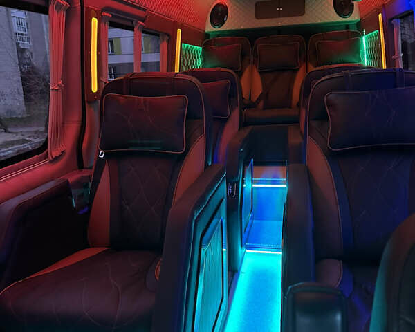 Білий Мерседес Sprinter, об'ємом двигуна 2.99 л та пробігом 380 тис. км за 44400 $, фото 39 на Automoto.ua
