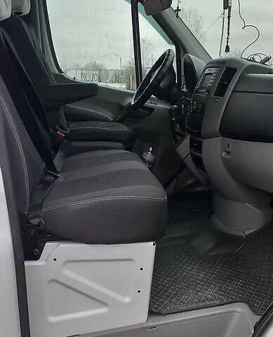 Белый Мерседес Sprinter, объемом двигателя 2.14 л и пробегом 270 тыс. км за 30500 $, фото 24 на Automoto.ua