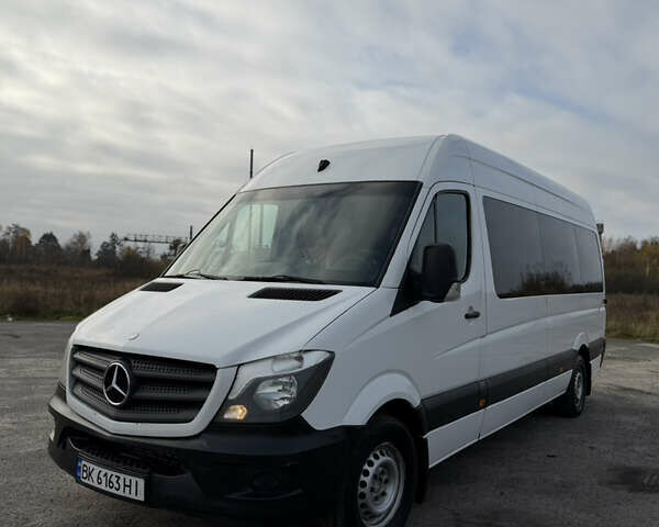 Білий Мерседес Sprinter, об'ємом двигуна 2.14 л та пробігом 268 тис. км за 25000 $, фото 3 на Automoto.ua