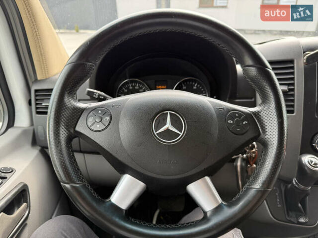 Белый Мерседес Sprinter, объемом двигателя 2.9 л и пробегом 545 тыс. км за 34400 $, фото 134 на Automoto.ua