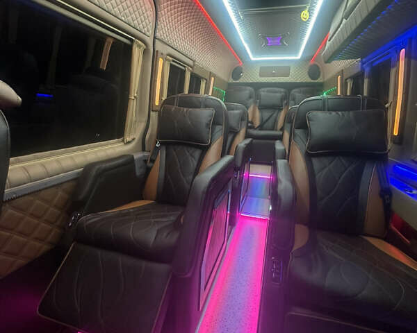 Білий Мерседес Sprinter, об'ємом двигуна 2.99 л та пробігом 380 тис. км за 44400 $, фото 19 на Automoto.ua