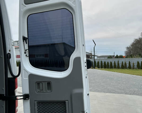 Білий Мерседес Sprinter, об'ємом двигуна 2.2 л та пробігом 332 тис. км за 27900 $, фото 71 на Automoto.ua