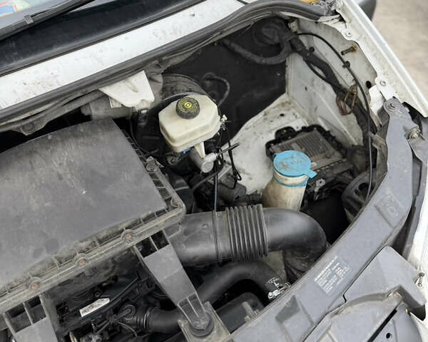 Білий Мерседес Sprinter, об'ємом двигуна 2.14 л та пробігом 268 тис. км за 25000 $, фото 22 на Automoto.ua