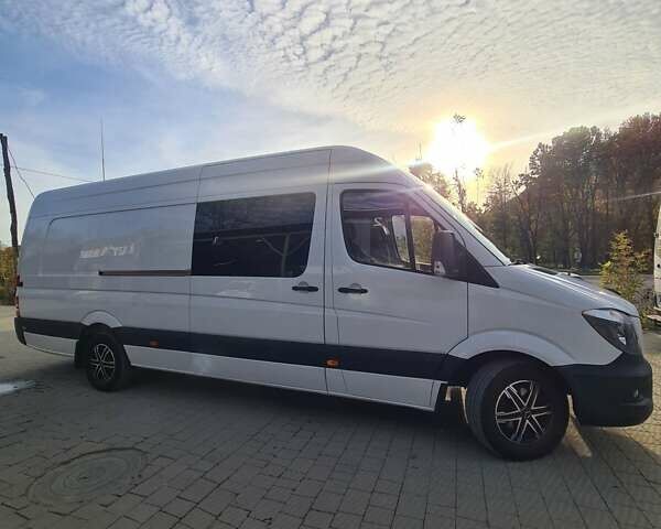Белый Мерседес Sprinter, объемом двигателя 2.99 л и пробегом 496 тыс. км за 45000 $, фото 19 на Automoto.ua