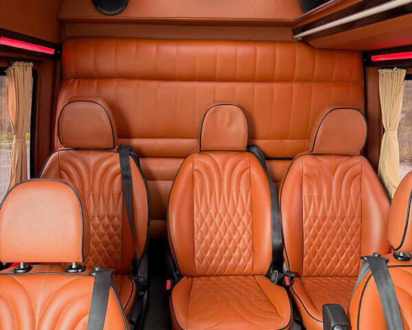 Білий Мерседес Sprinter, об'ємом двигуна 2.14 л та пробігом 268 тис. км за 22000 $, фото 10 на Automoto.ua