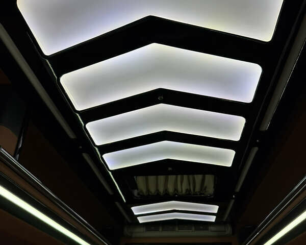 Белый Мерседес Sprinter, объемом двигателя 2.14 л и пробегом 880 тыс. км за 27000 $, фото 24 на Automoto.ua