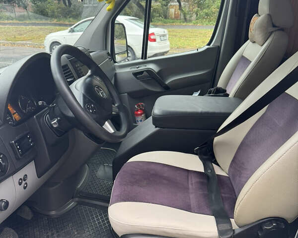 Белый Мерседес Sprinter, объемом двигателя 2.14 л и пробегом 785 тыс. км за 25150 $, фото 5 на Automoto.ua