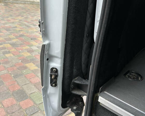 Білий Мерседес Sprinter, об'ємом двигуна 2.14 л та пробігом 575 тис. км за 22999 $, фото 71 на Automoto.ua