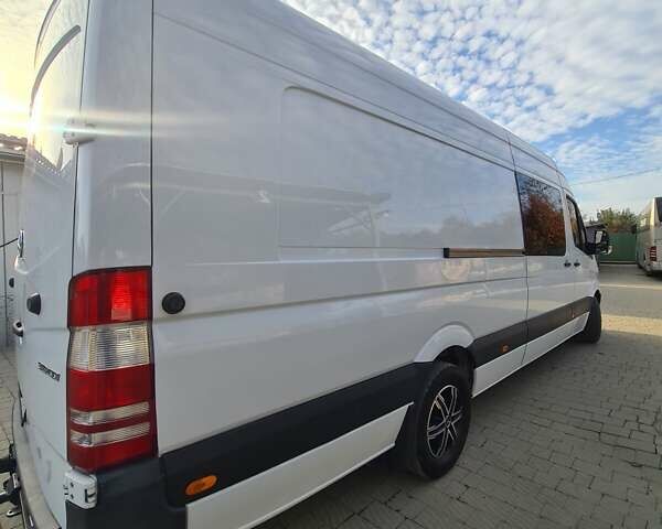Белый Мерседес Sprinter, объемом двигателя 2.99 л и пробегом 496 тыс. км за 45000 $, фото 23 на Automoto.ua