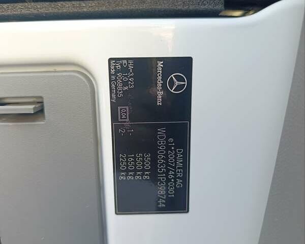 Белый Мерседес Sprinter, объемом двигателя 2.2 л и пробегом 352 тыс. км за 25600 $, фото 19 на Automoto.ua