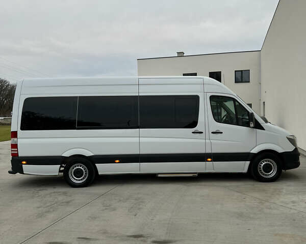 Білий Мерседес Sprinter, об'ємом двигуна 2.2 л та пробігом 332 тис. км за 27900 $, фото 5 на Automoto.ua