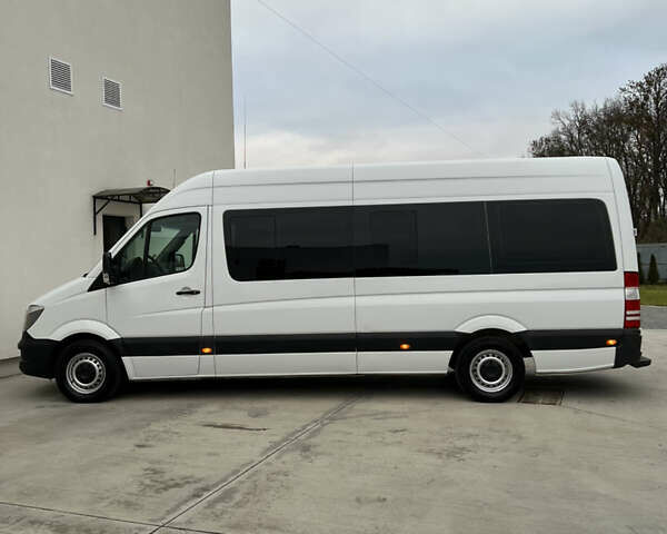 Білий Мерседес Sprinter, об'ємом двигуна 2.2 л та пробігом 332 тис. км за 27900 $, фото 4 на Automoto.ua