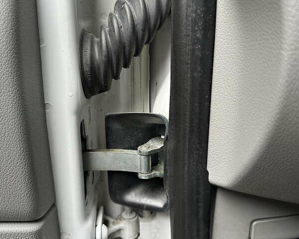Білий Мерседес Sprinter, об'ємом двигуна 2.14 л та пробігом 575 тис. км за 23999 $, фото 67 на Automoto.ua