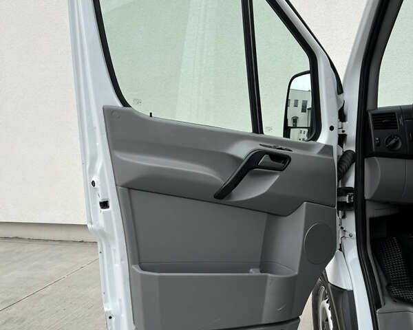 Білий Мерседес Sprinter, об'ємом двигуна 2.2 л та пробігом 332 тис. км за 27900 $, фото 24 на Automoto.ua