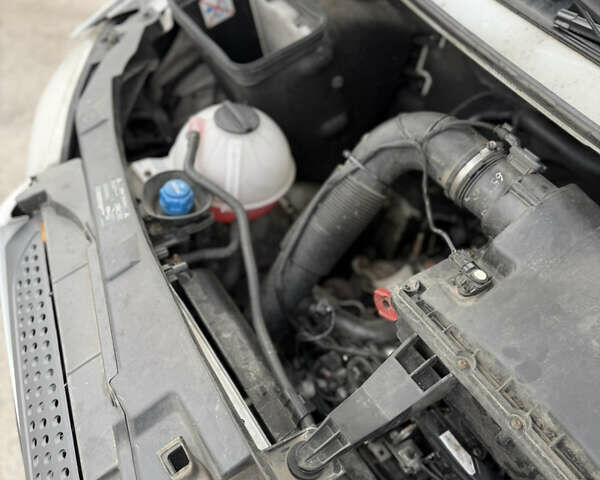 Білий Мерседес Sprinter, об'ємом двигуна 2.14 л та пробігом 268 тис. км за 25000 $, фото 23 на Automoto.ua