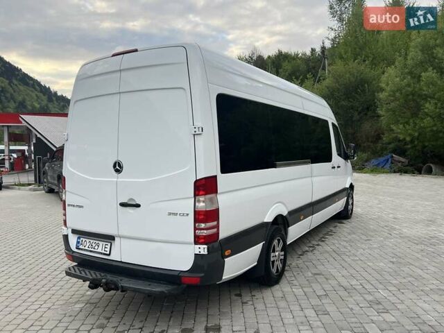 Белый Мерседес Sprinter, объемом двигателя 3 л и пробегом 500 тыс. км за 27999 $, фото 11 на Automoto.ua