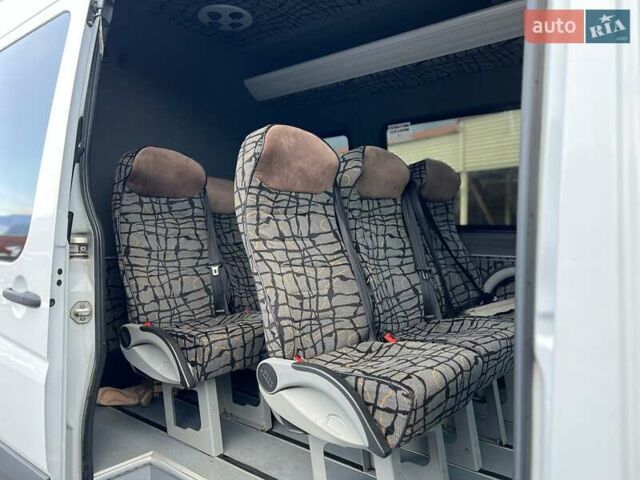 Белый Мерседес Sprinter, объемом двигателя 3 л и пробегом 500 тыс. км за 27999 $, фото 13 на Automoto.ua