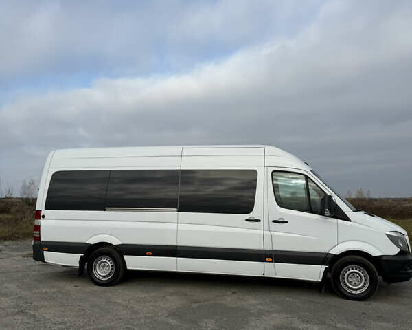 Білий Мерседес Sprinter, об'ємом двигуна 2.14 л та пробігом 268 тис. км за 25000 $, фото 4 на Automoto.ua