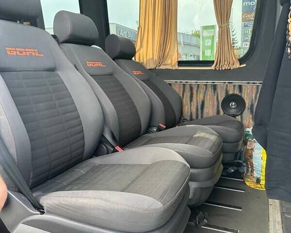 Білий Мерседес Sprinter, об'ємом двигуна 3 л та пробігом 750 тис. км за 26500 $, фото 5 на Automoto.ua