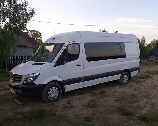 Белый Мерседес Sprinter, объемом двигателя 2.14 л и пробегом 466 тыс. км за 21000 $, фото 11 на Automoto.ua