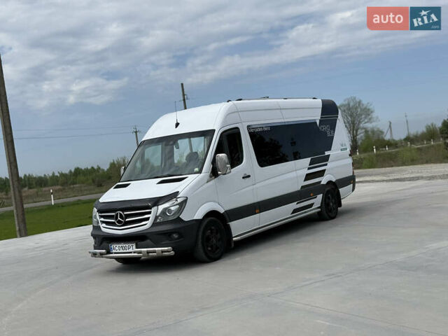 Белый Мерседес Sprinter, объемом двигателя 2.99 л и пробегом 560 тыс. км за 40400 $, фото 5 на Automoto.ua