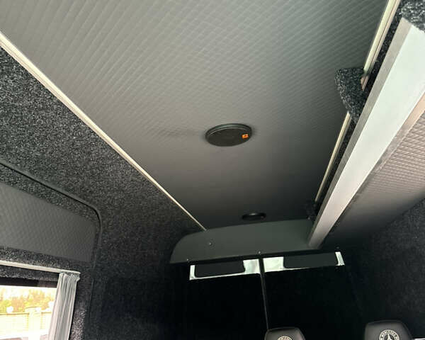 Белый Мерседес Sprinter, объемом двигателя 2.14 л и пробегом 376 тыс. км за 24900 $, фото 12 на Automoto.ua