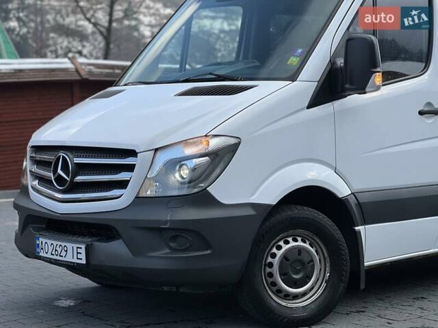 Белый Мерседес Sprinter, объемом двигателя 0 л и пробегом 500 тыс. км за 28300 $, фото 10 на Automoto.ua