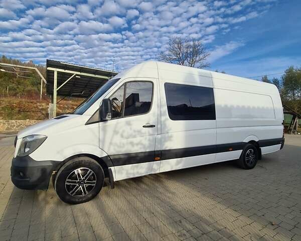 Белый Мерседес Sprinter, объемом двигателя 2.99 л и пробегом 496 тыс. км за 45000 $, фото 20 на Automoto.ua
