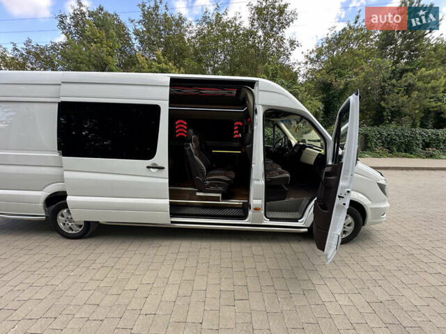 Белый Мерседес Sprinter, объемом двигателя 2.99 л и пробегом 430 тыс. км за 43900 $, фото 7 на Automoto.ua