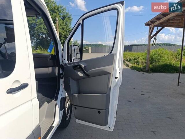 Белый Мерседес Sprinter, объемом двигателя 2.2 л и пробегом 352 тыс. км за 25600 $, фото 21 на Automoto.ua